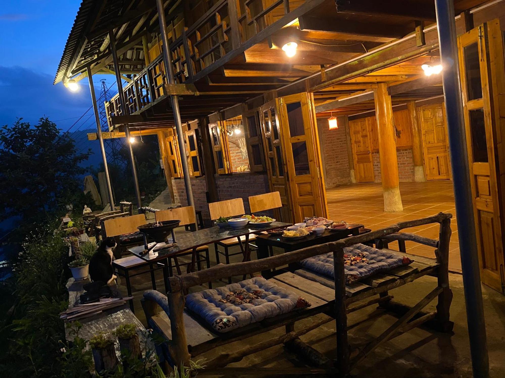 Pham'S House - Homestay & Cafe Sa Pa Extérieur photo
